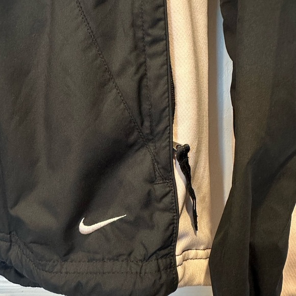 Retro Classic Nike Women’s Windbreaker Running Cycling Jacket | Reflective - Picture 4 of 10